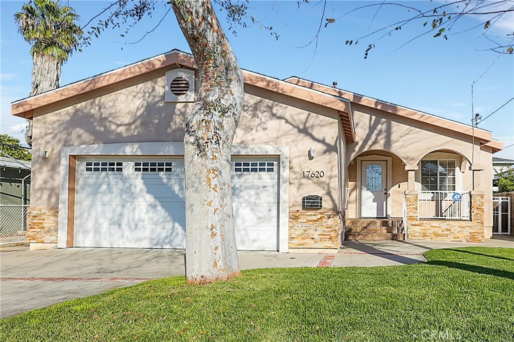 Property Photo:  17620 Downey Avenue  CA 90706 