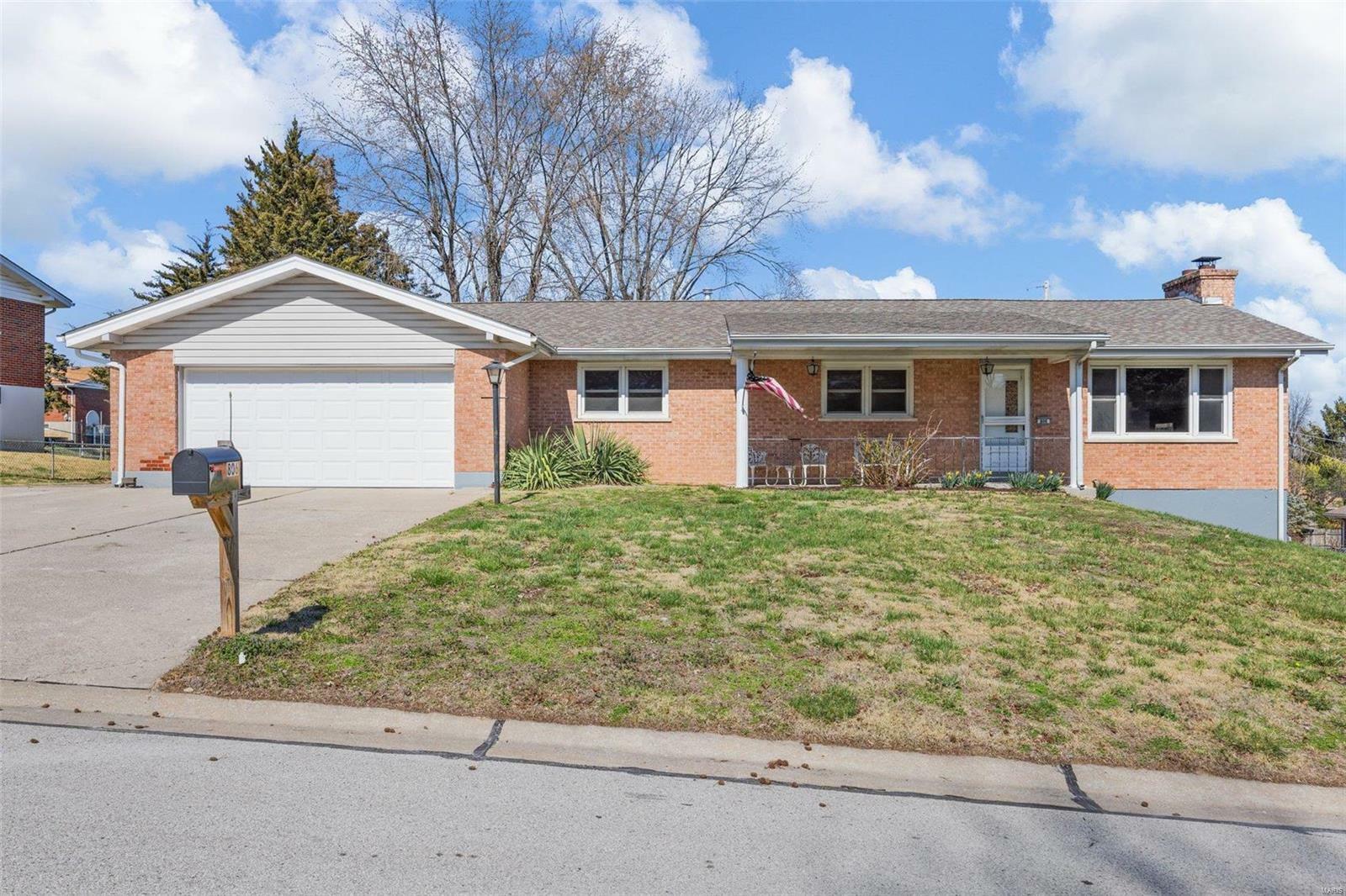 Property Photo: 806 Clarence Drive MO 63301