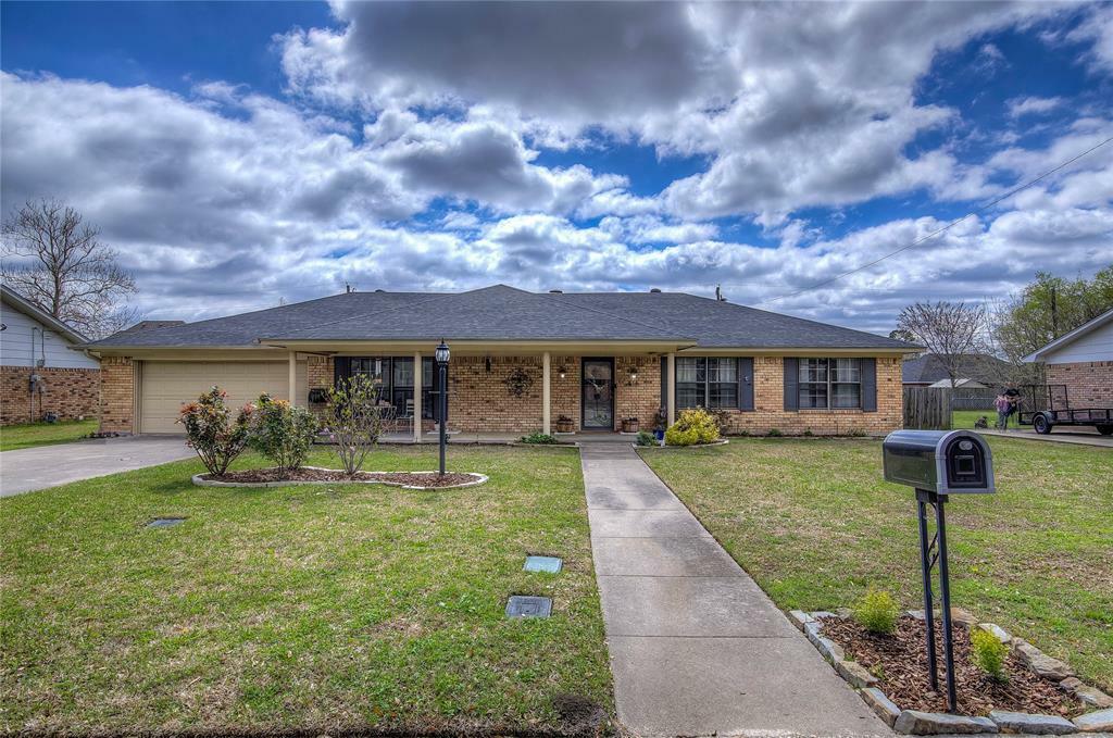 Property Photo:  416 Vonda Drive  TX 75482 