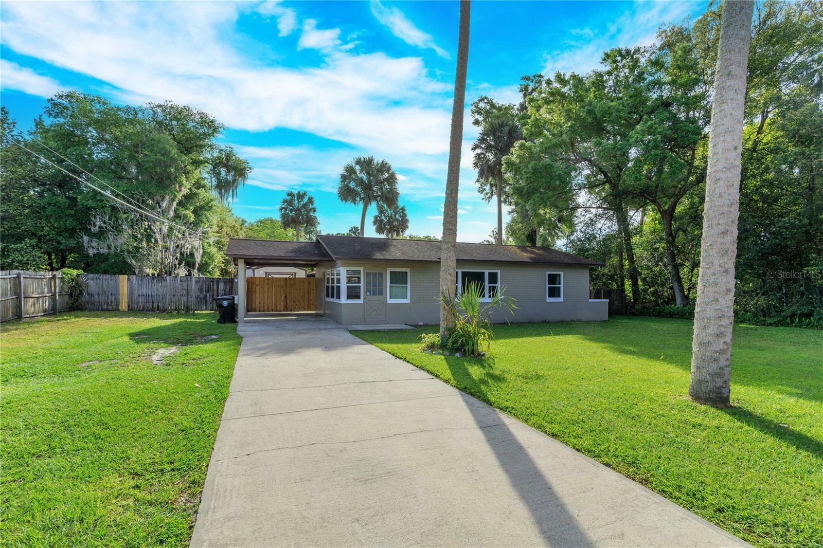 Property Photo:  466 Bird Road  FL 32763 