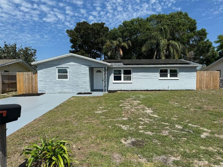 Property Photo:  7615 Marechal Avenue  FL 34668
