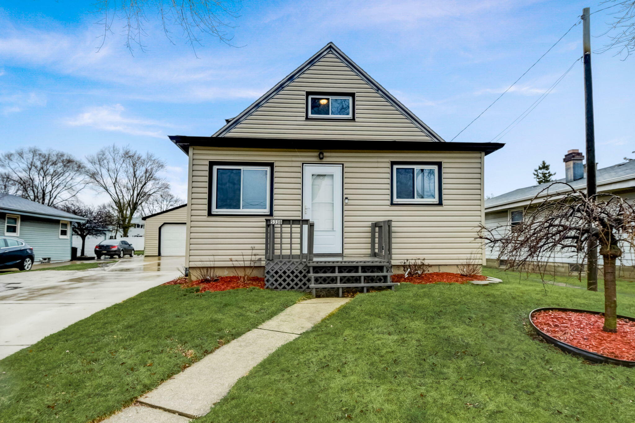 Property Photo:  5338 S 9th St  WI 53221 