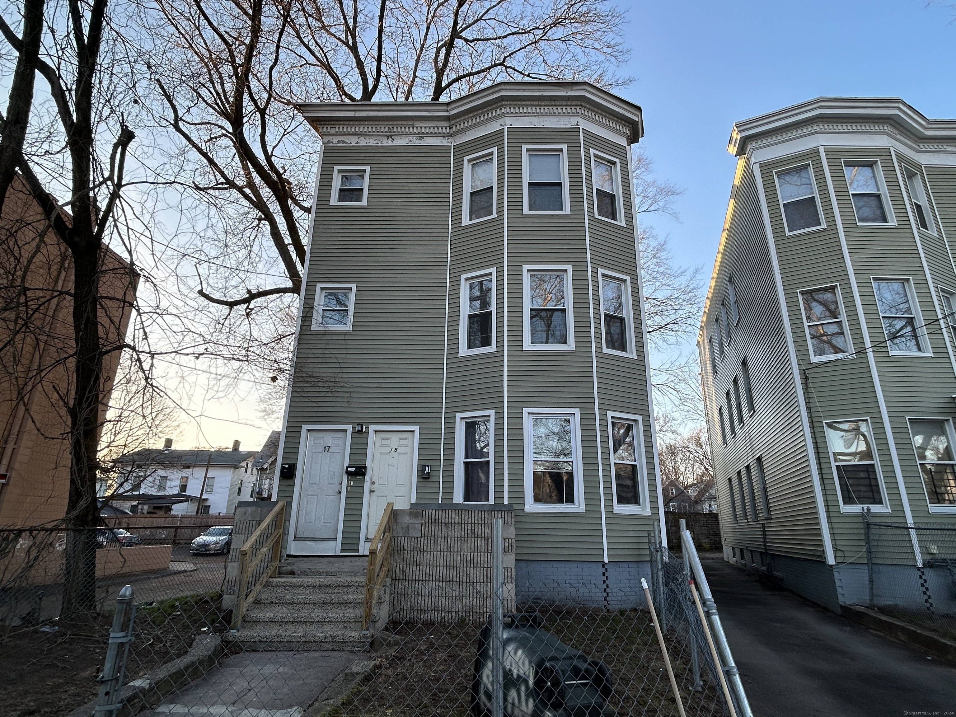 Property Photo: 15 Truman Street 3rd Flr CT 06519