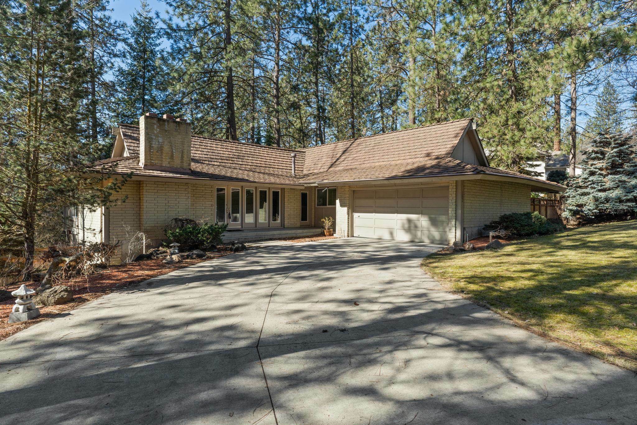 Property Photo:  1202 W Bellwood Dr  WA 99218 