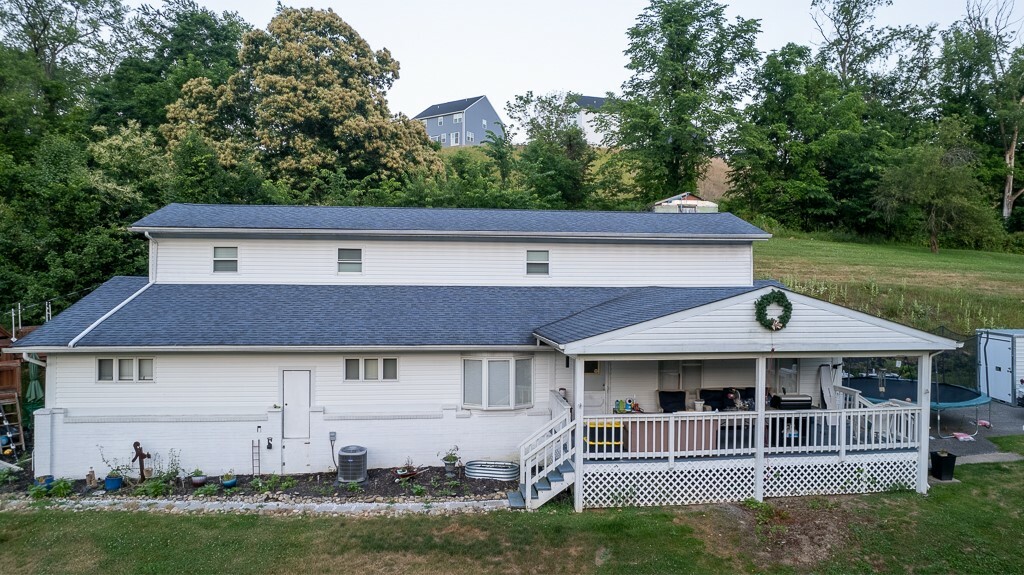 Property Photo:  516 Muse Bishop Rd  PA 15057 