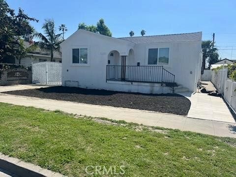 Property Photo: 1216 1218 W 61 Street CA 90044