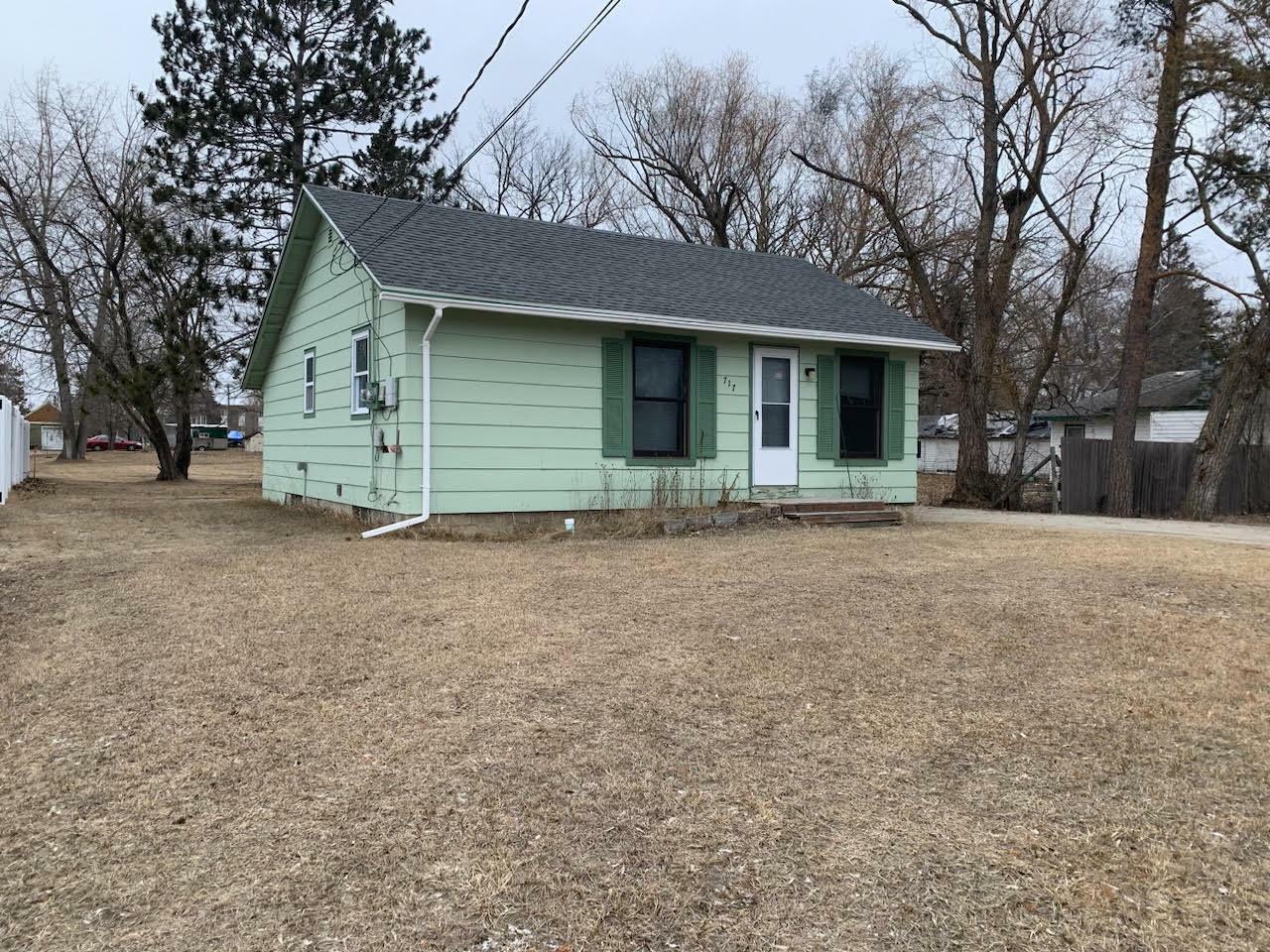 717 14th Street NW  Bemidji MN 56601 photo