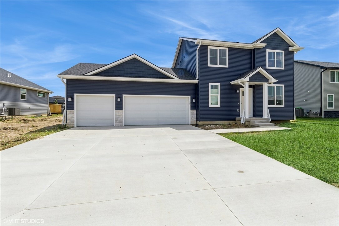 Property Photo: 3021 6th Avenue SW IA 50009