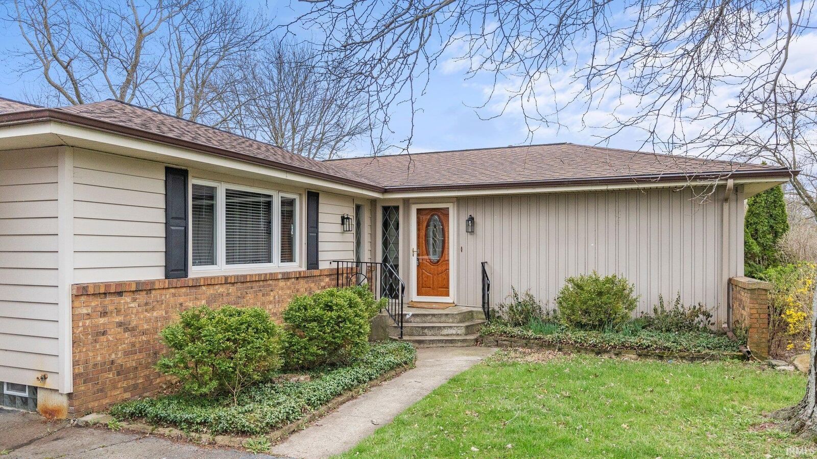 Property Photo: 5752 Wheelock Road IN 46835