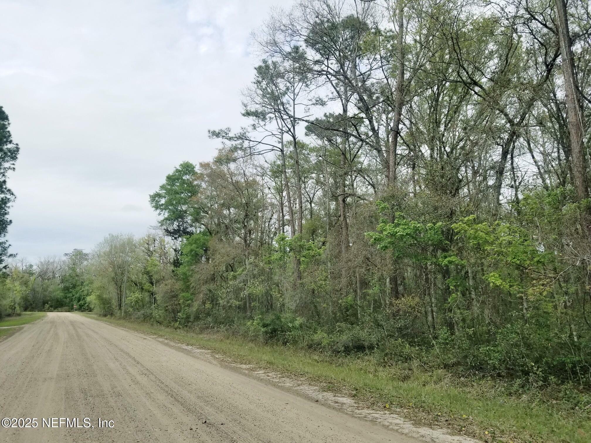 Property Photo: 2095 Grove Street FL 32110
