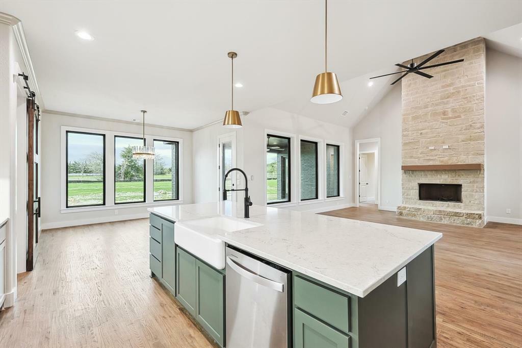 Property Photo: 3621 Cherrybark Lane TX 76065