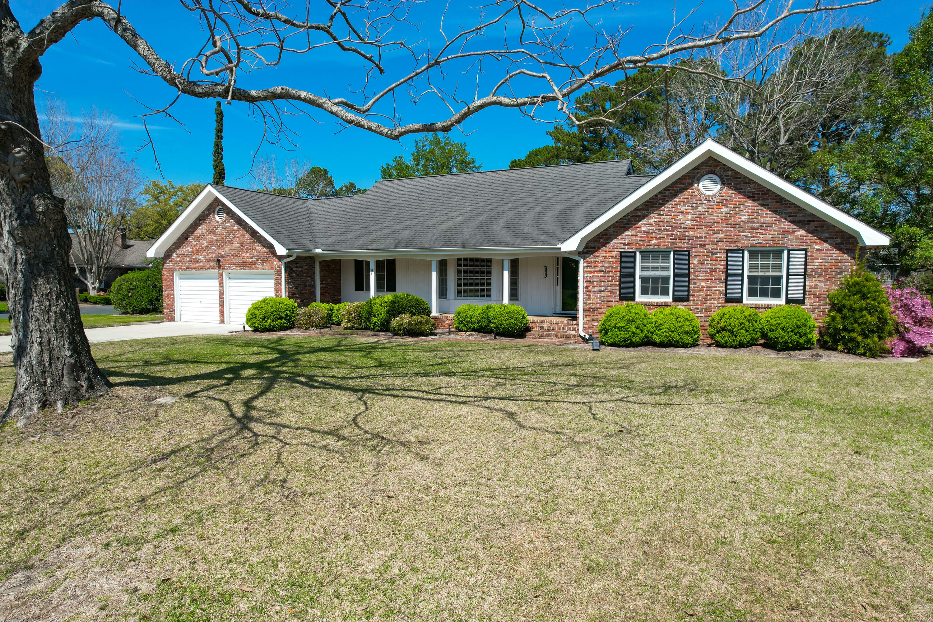 Property Photo:  1361 E Vagabond Lane  SC 29464 