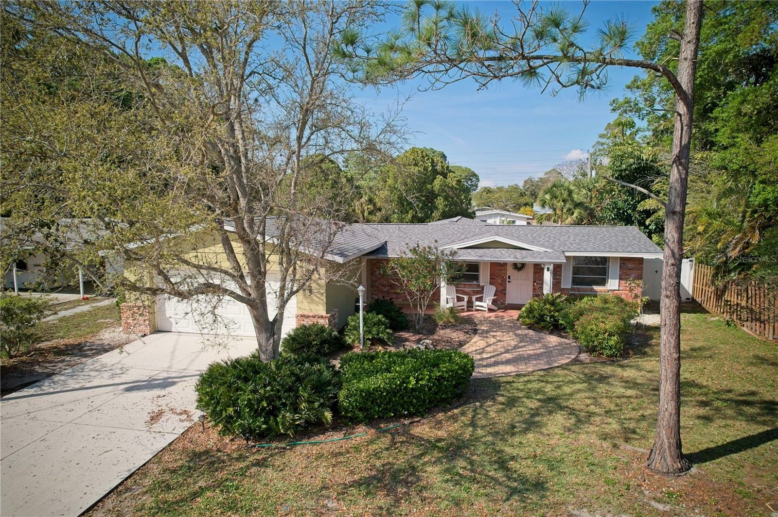 Property Photo: 2365 Bay FL 34237