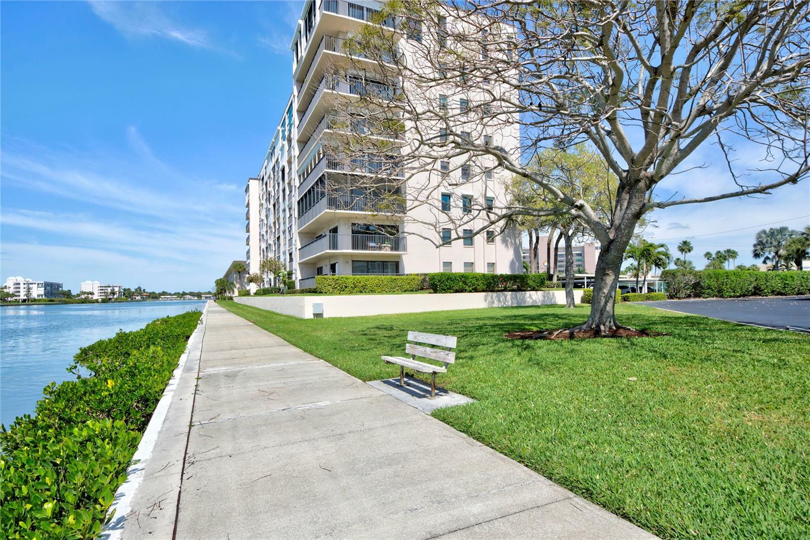 Property Photo:  7600 Sun Island Drive S 804  FL 33707 