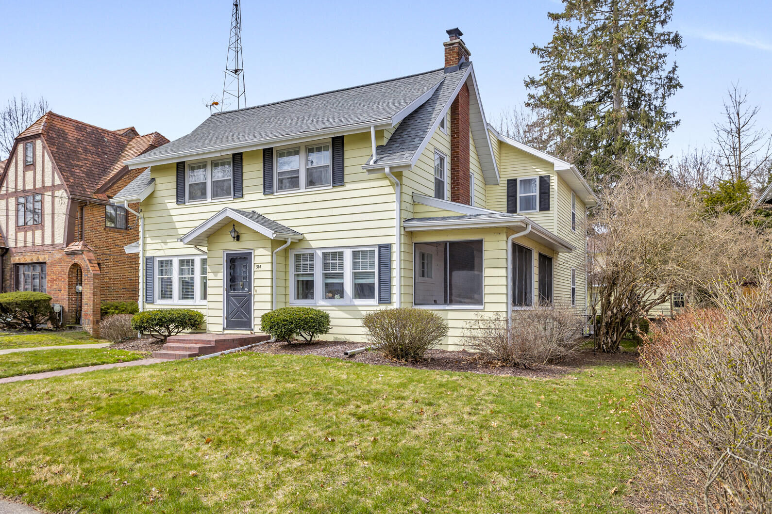 Property Photo:  314 S Bowen Street  MI 49203 