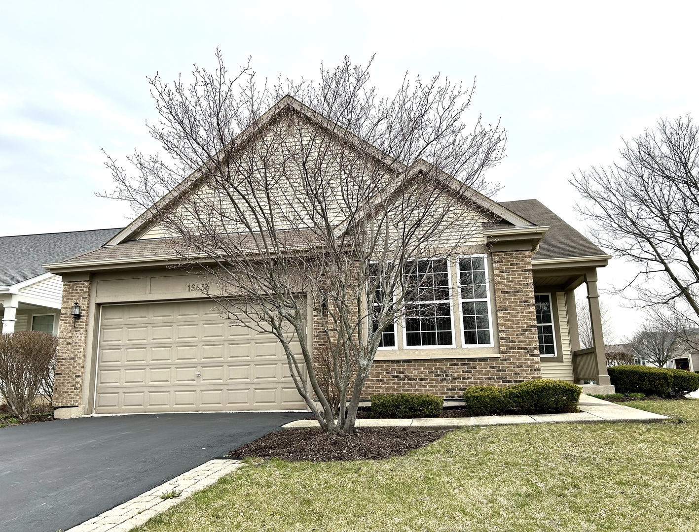 Property Photo:  16433 Grandwood Lake Drive  IL 60403 