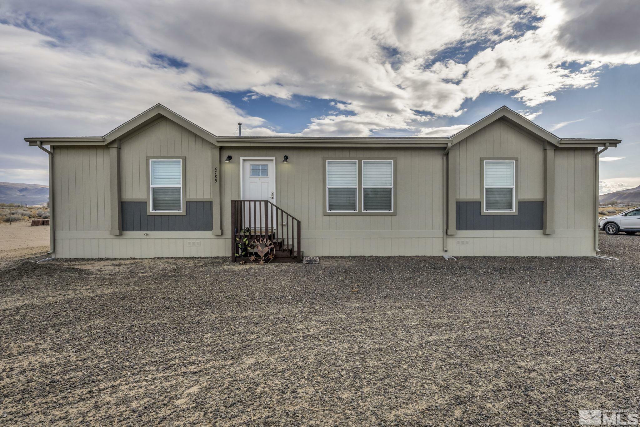 Property Photo:  2785 E 8th St  NV 89429-6432 