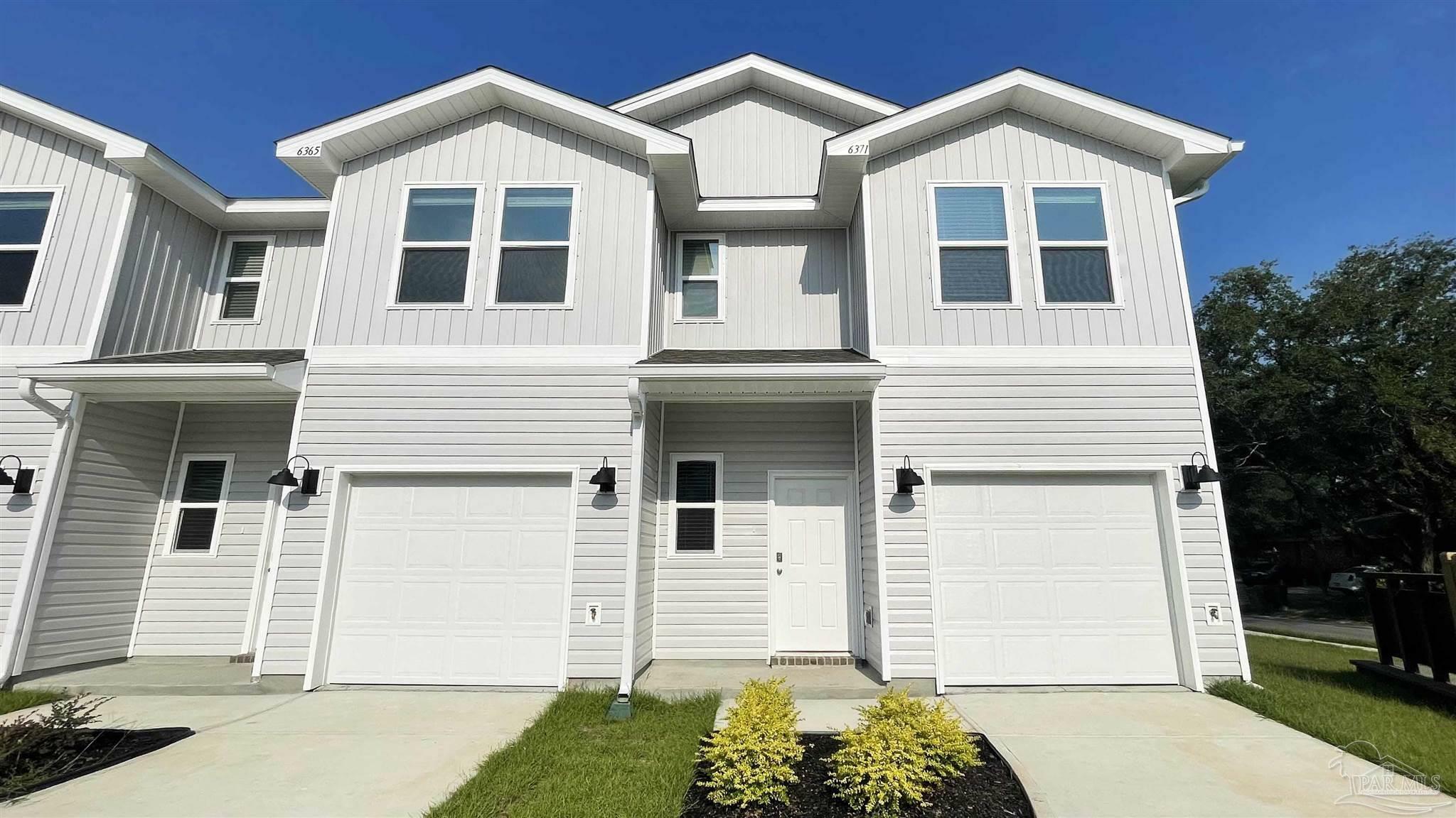 Property Photo: 8754 Meadow Flower Ln FL 32514
