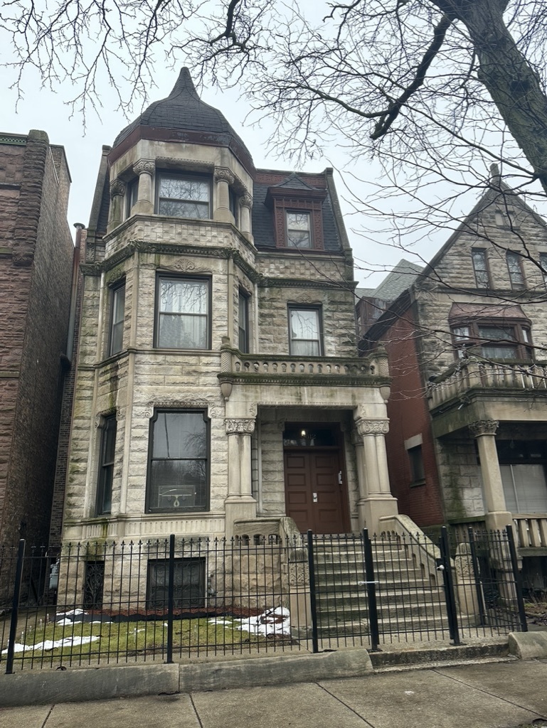 3612 S King Drive  Chicago IL 60653 photo