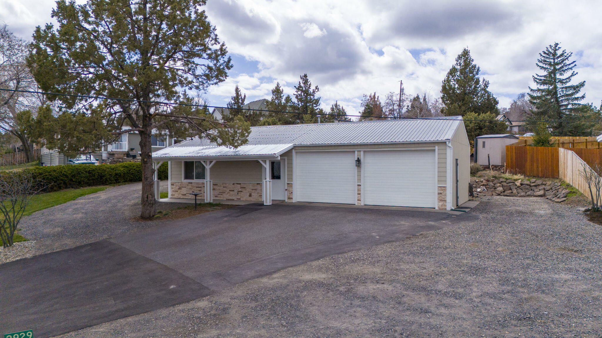 Property Photo:  2955 SW 32nd Street  OR 97756 