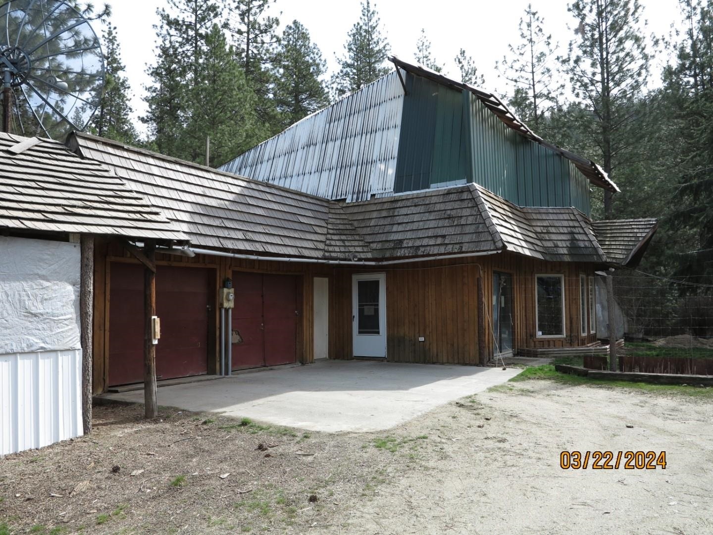 Property Photo:  5375 W Scotts Valley Rd  WA 99006 