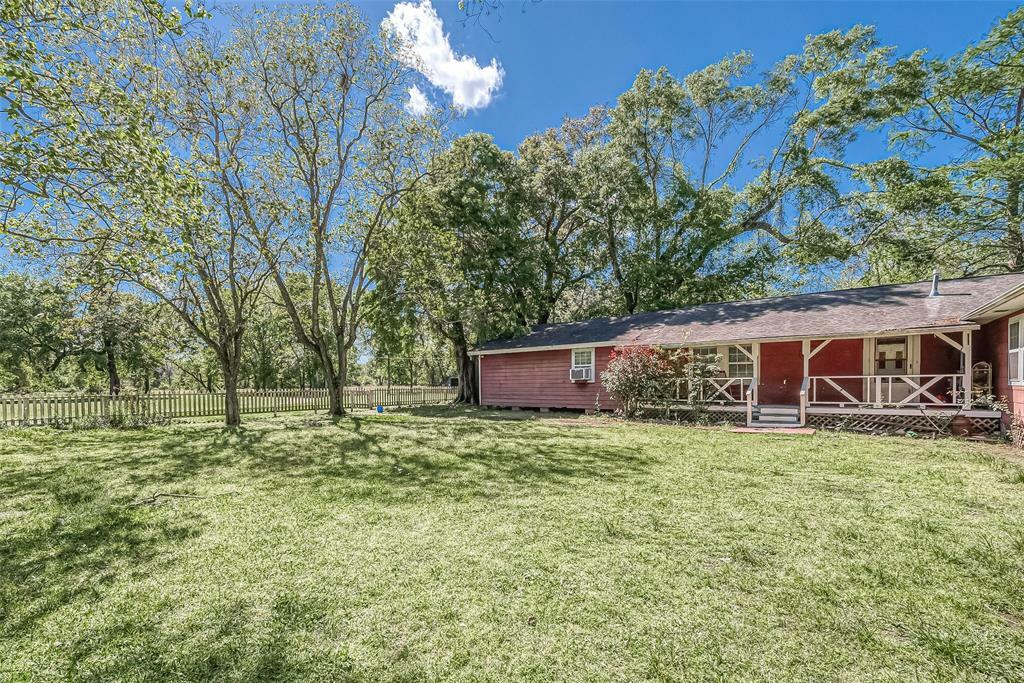 Property Photo:  327 Wallace Road  TX 77560 