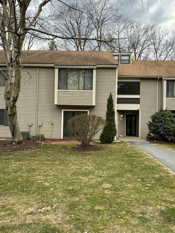 Property Photo:  14 Thayer Pond Dr 10  MA 01537 