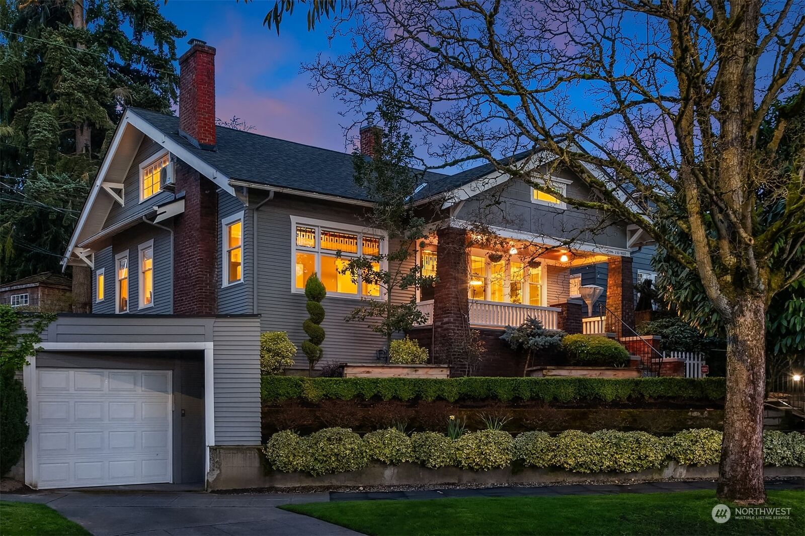 Property Photo: 2406 2nd Avenue W WA 98119