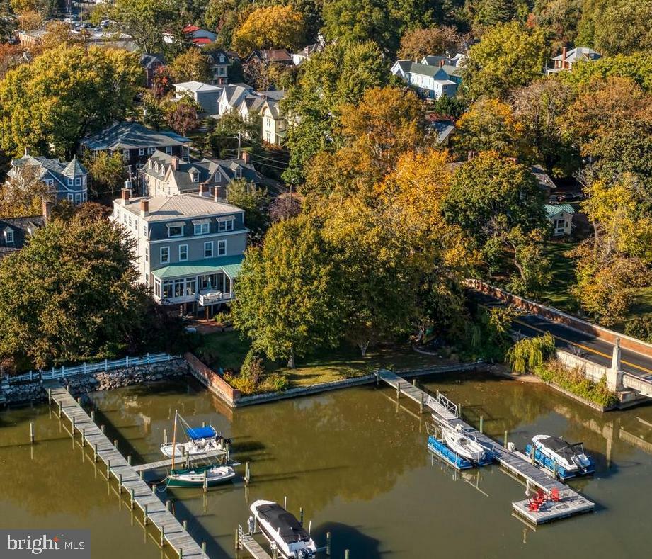 Property Photo: 117 N Water Street N 3B MD 21620