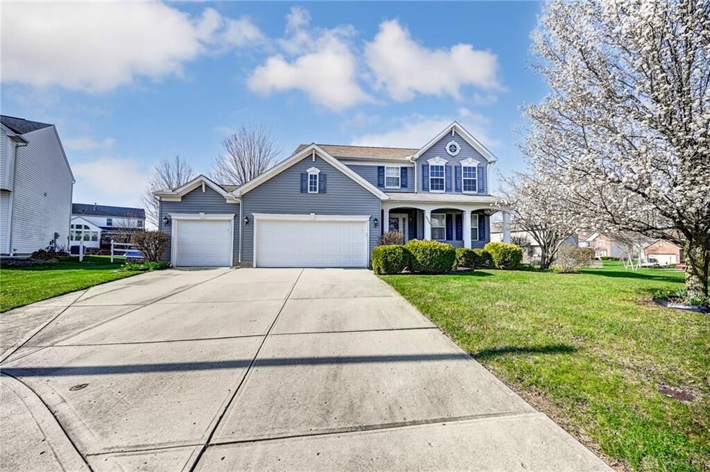 Property Photo:  