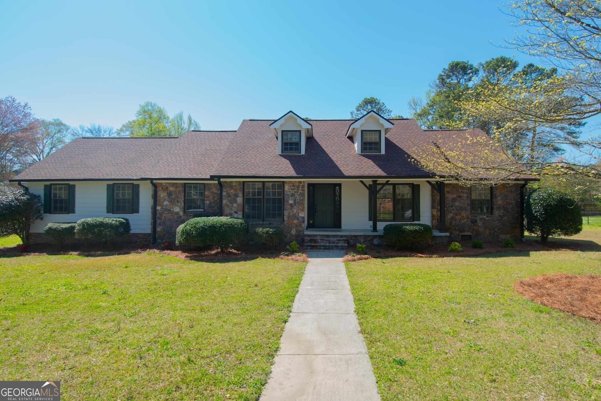 Property Photo:  22 SW Blackhawk Circle  GA 30165 