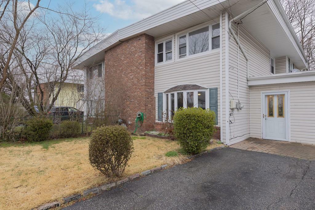 Property Photo:  92 Benson Street  NY 10993 