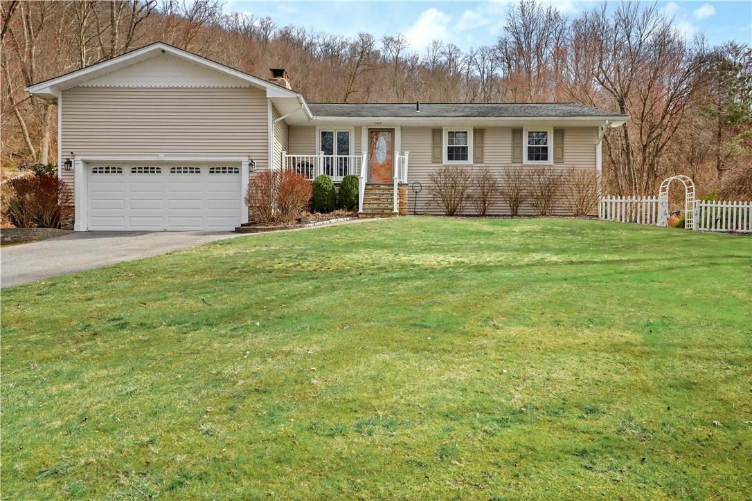 Property Photo:  748 E Branch Road  NY 12563 