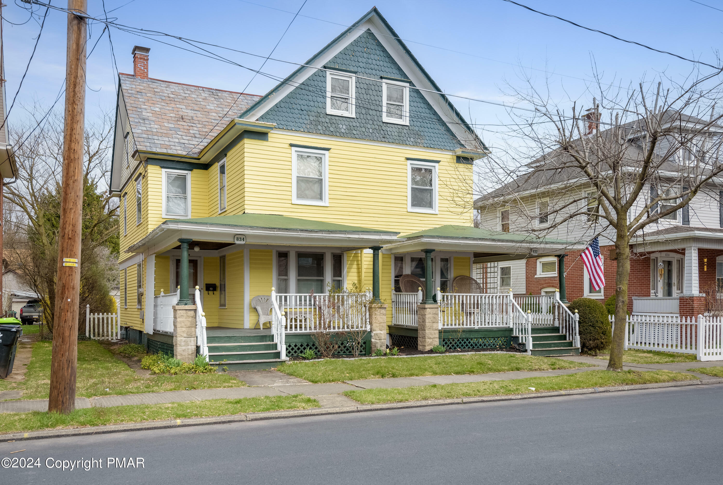 Property Photo:  832-834 Thomas Street  PA 18360 