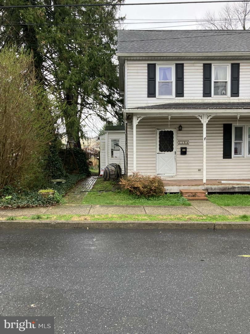 Property Photo:  115 E 2nd Street  PA 17036 