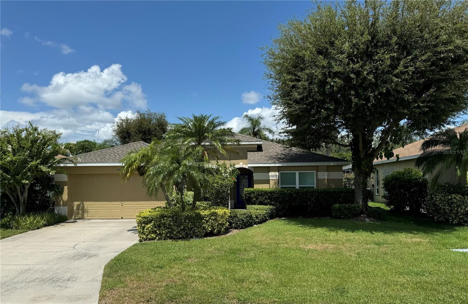 Property Photo:  5009 Sturbridge Court  FL 34238 