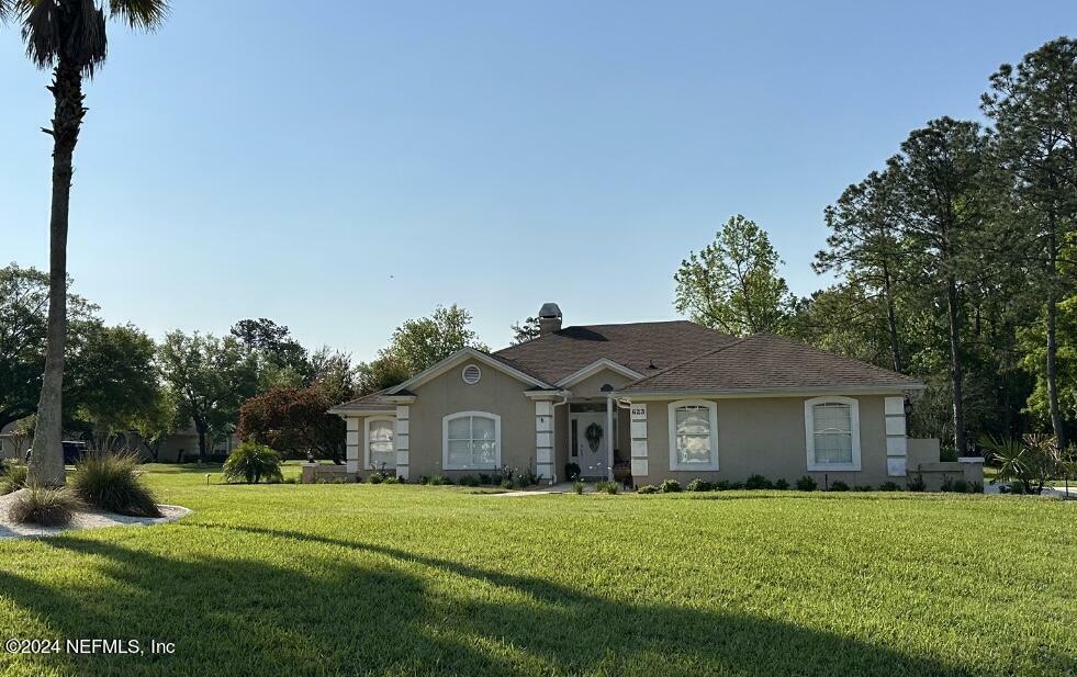 Property Photo: 623 Fairfield Court FL 32073