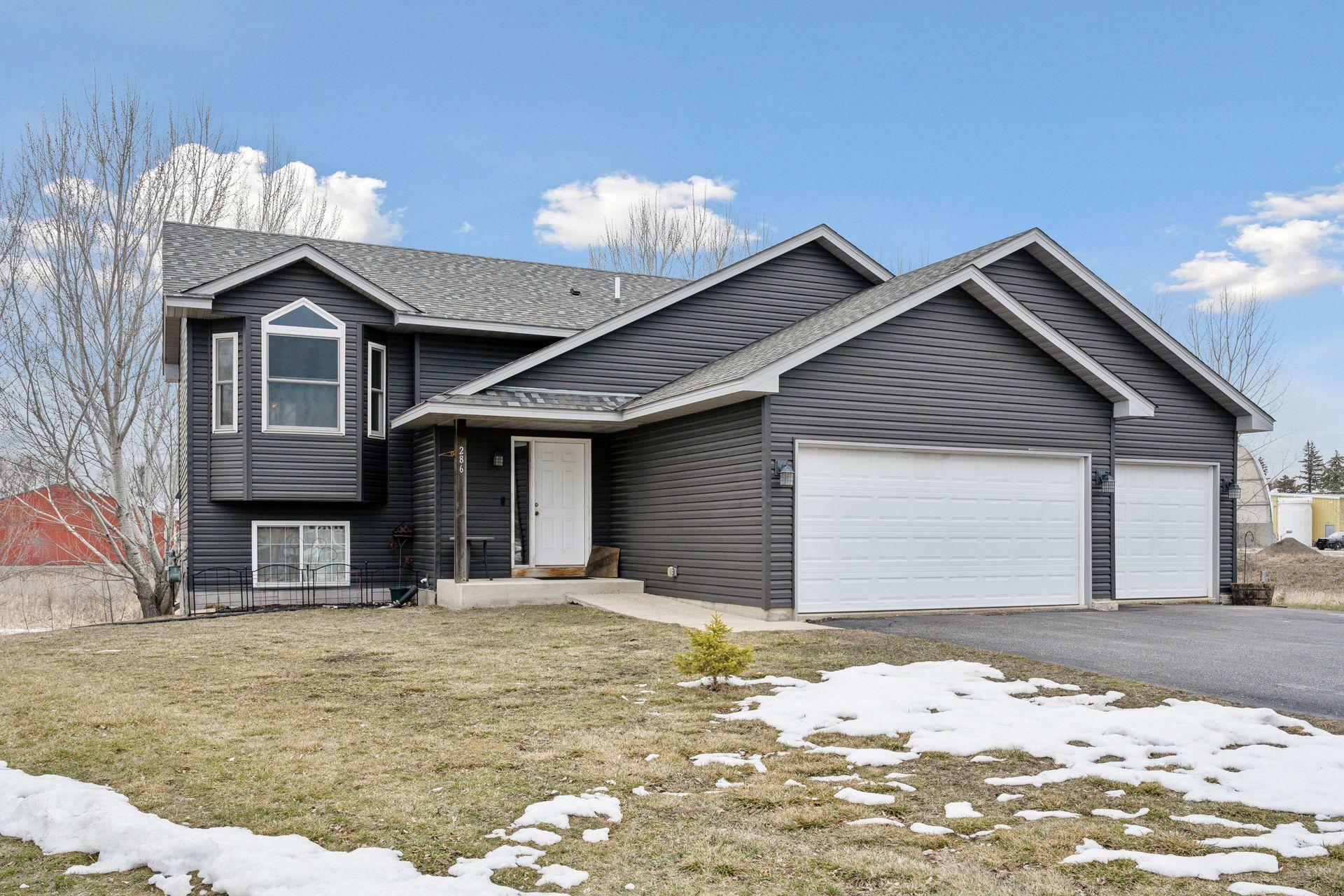 Property Photo:  286 Waverland Court  MN 55390 