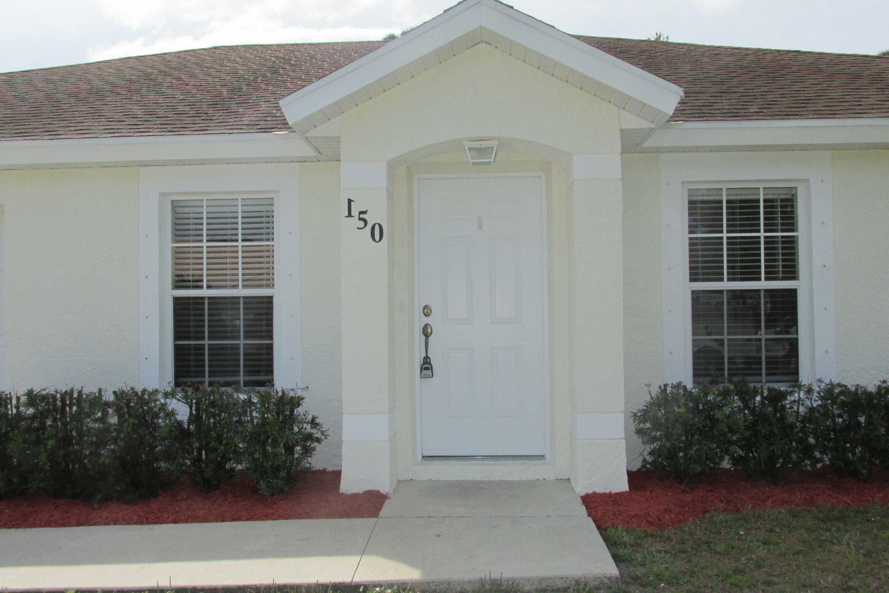 Property Photo:  150 SW Voltair Terrace  FL 34983 
