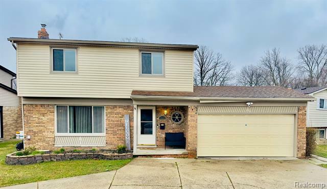 Property Photo:  36602 Waltham Drive  MI 48310 