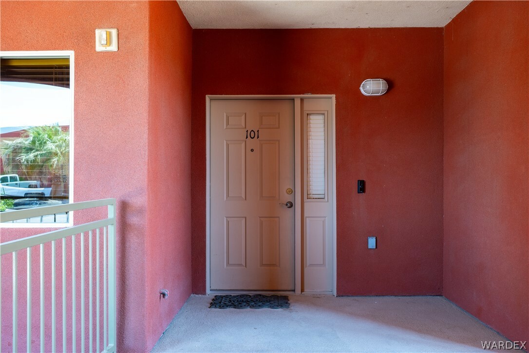 Property Photo:  251 Moser Avenue 101  AZ 86429 