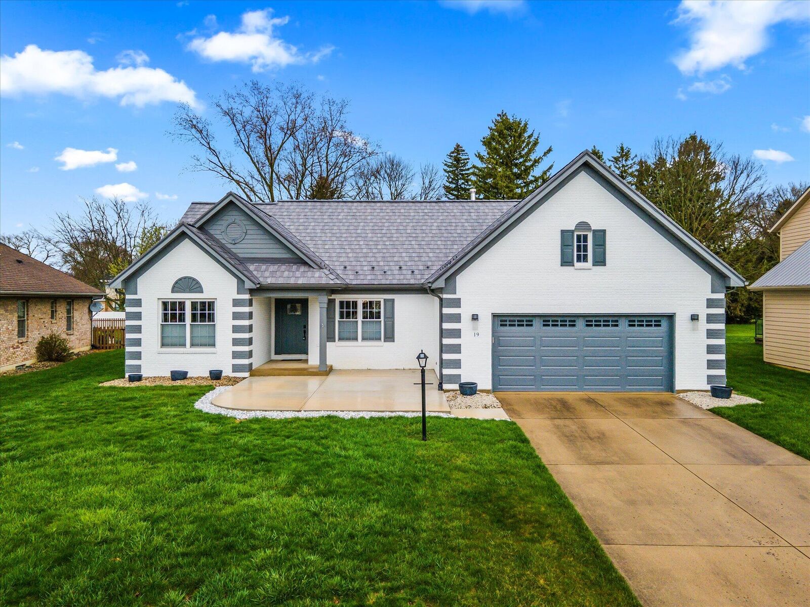 Property Photo:  19 Kestrel Court  OH 45356 