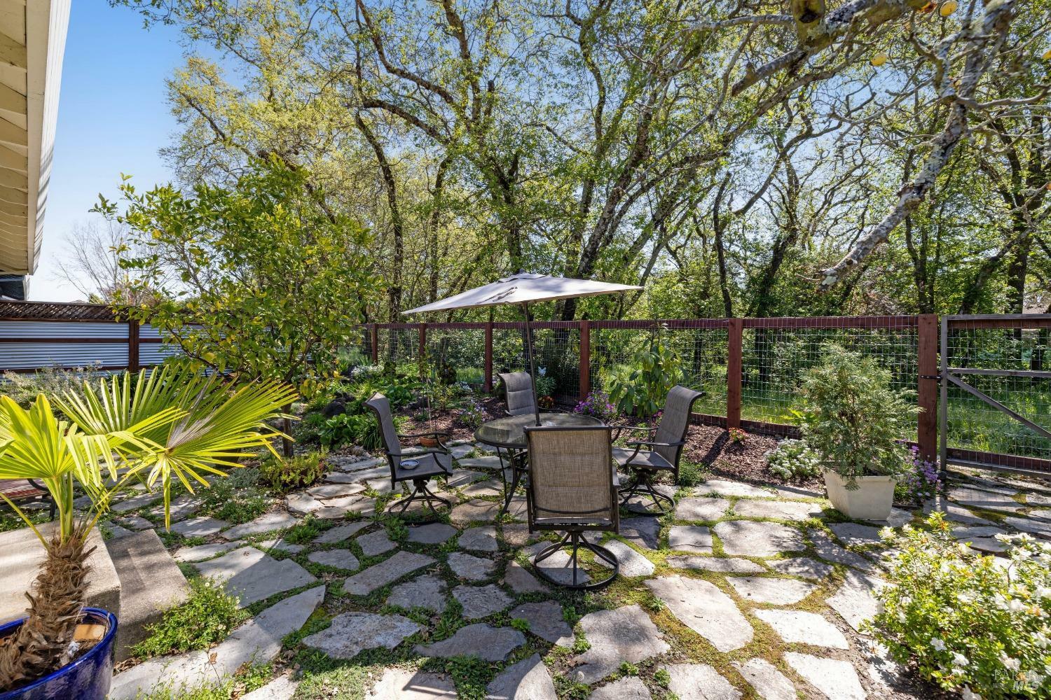 Property Photo:  923 Foothill Drive  CA 95492 