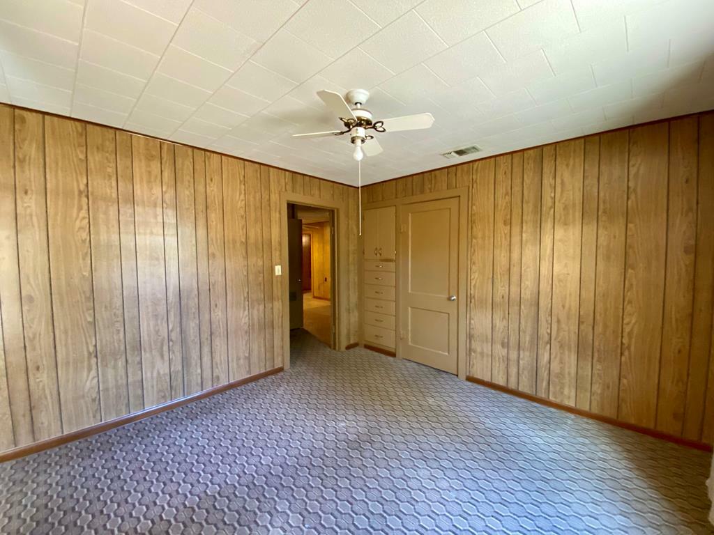 Property Photo:  709 Schubert St  TX 78624 