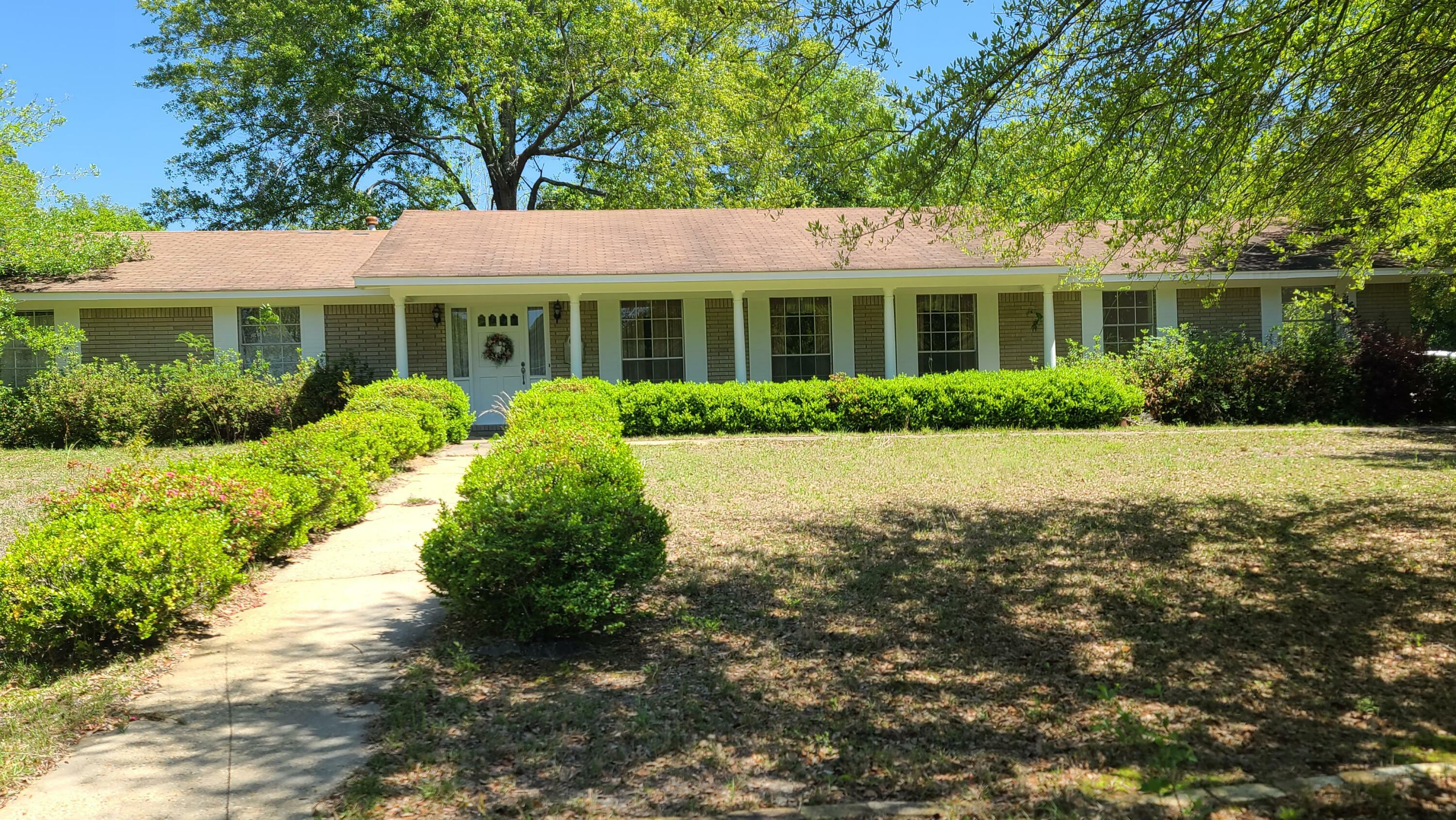 Property Photo:  1038 Bunton Rd.  MS 39402 