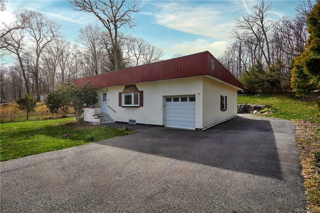 Property Photo:  139 Nardin Road  NY 10537 