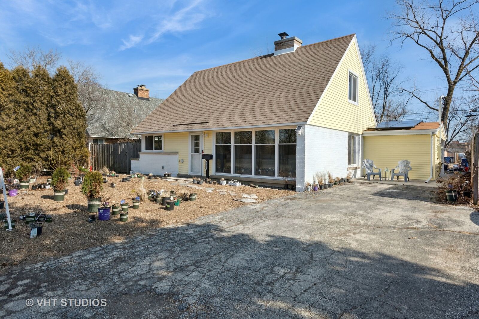 Property Photo: 2137 Crawford Avenue IL 60201