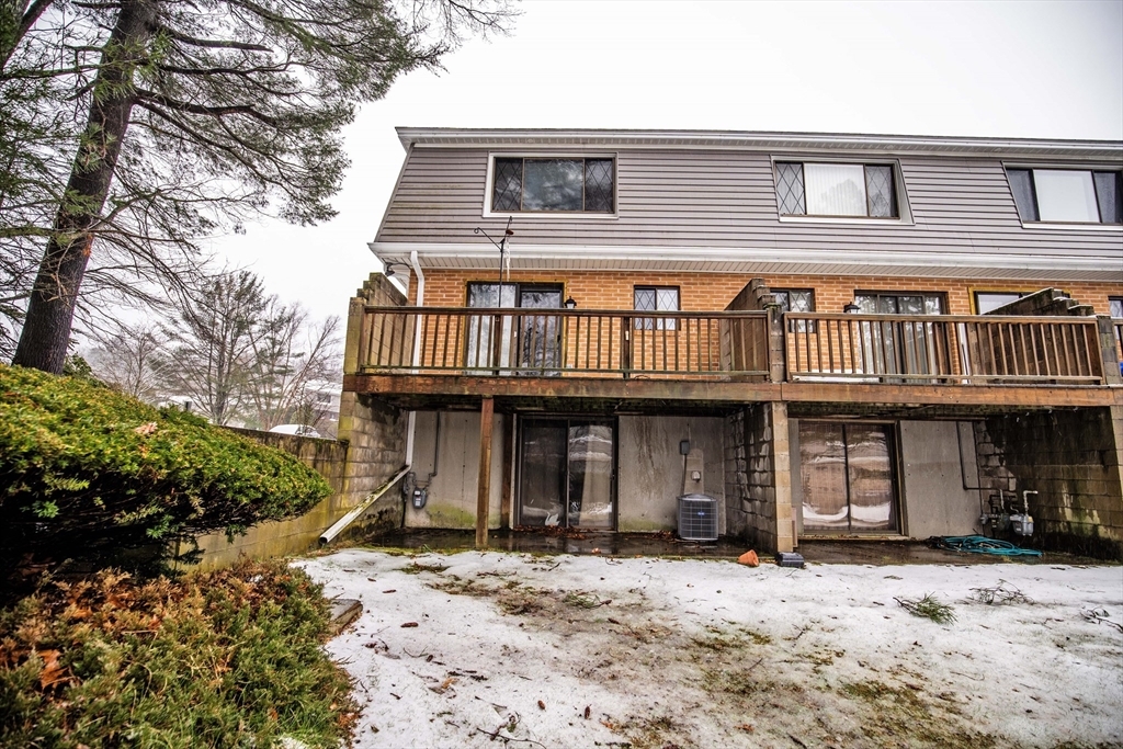 Property Photo: 81 Farrwood Dr 81 MA 01835