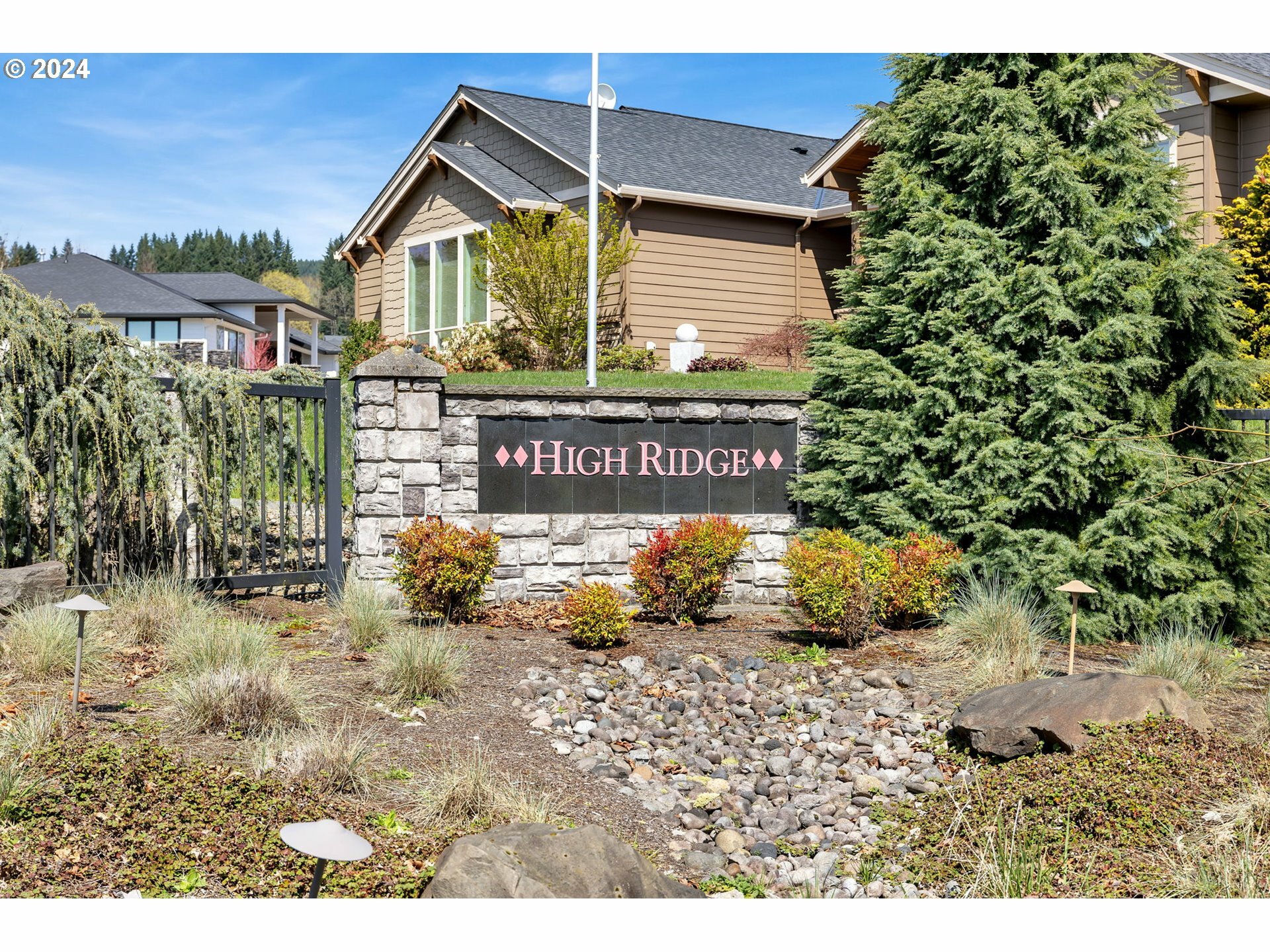 Property Photo:  697 Sommerset Rd  WA 98674 