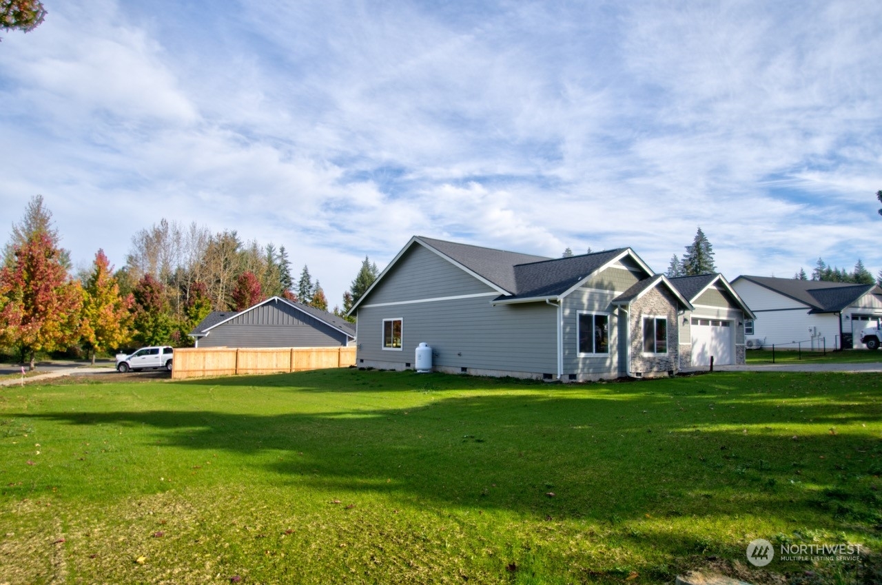 Property Photo:  110 Sycamore Lane  WA 98570 